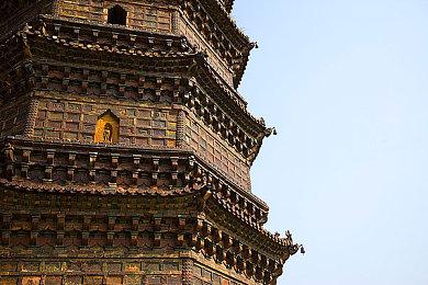 英国实体销量榜：《战神5》首发击败《使命召唤19》